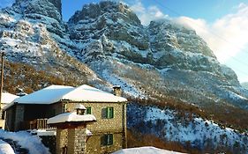 Guesthouse Iro